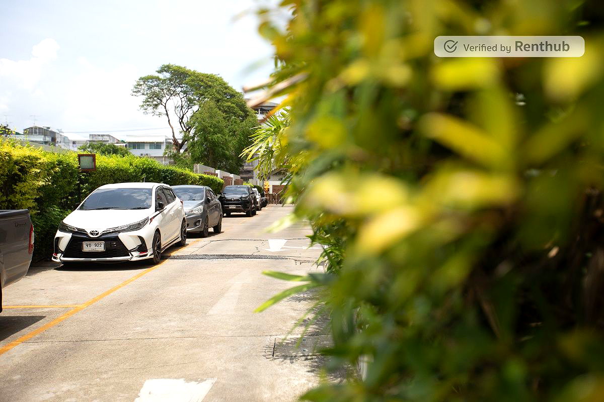 Pictures of Krongthong Mansion 50/157
