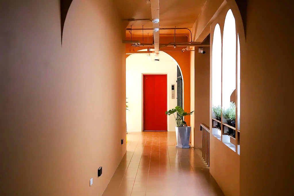 รูปภาพ ห้องพักสไตล์โมเดิร์นมินิมอล ย่านสีลม  Fully Furnished ห้องใหม่ เดินทางสะดวก ไม่ไกลจากBTS สุรศักดิ์ | อพาร์ทเม้นท์ หอพัก ที่พัก ห้องพัก - รูปที่ 34/37