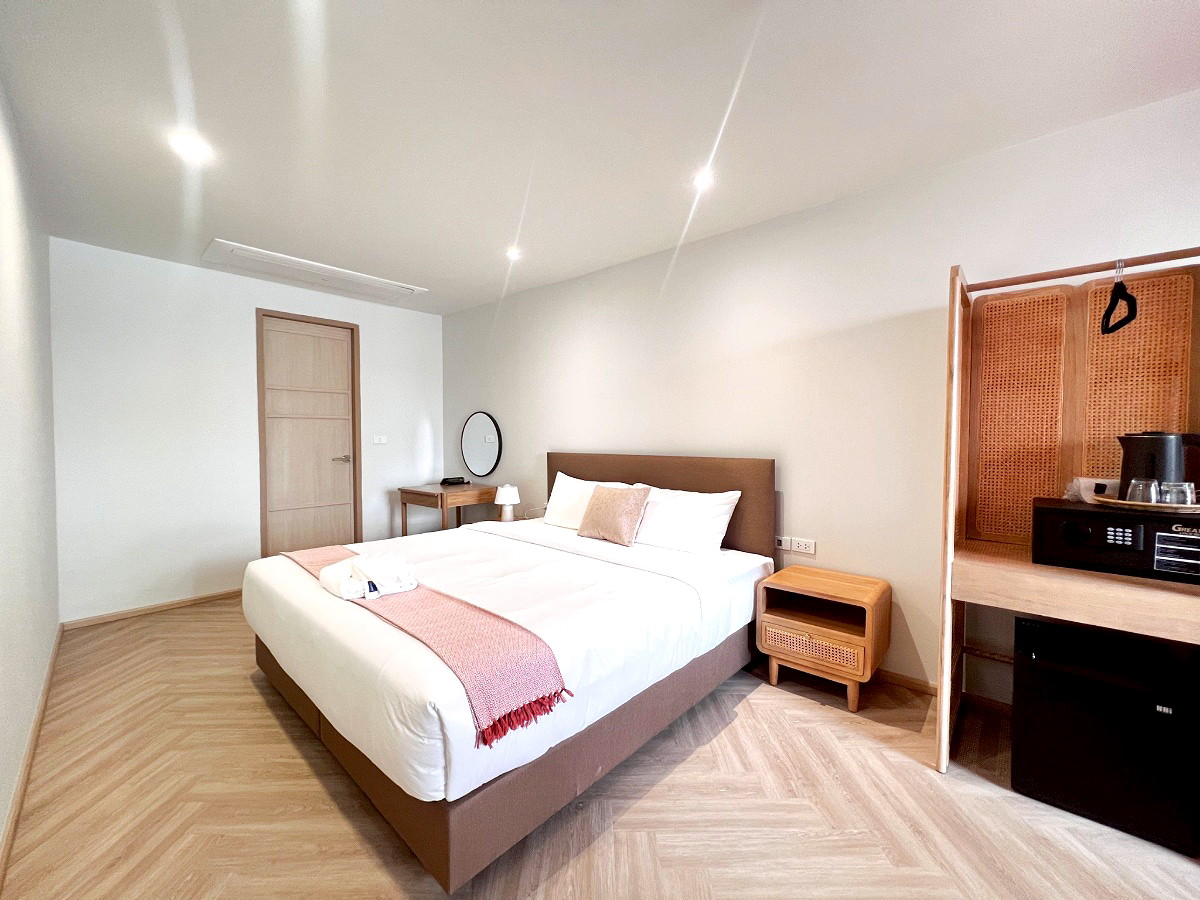 รูปภาพ ห้องพักสไตล์โมเดิร์นมินิมอล ย่านสีลม  Fully Furnished ห้องใหม่ เดินทางสะดวก ไม่ไกลจากBTS สุรศักดิ์ | อพาร์ทเม้นท์ หอพัก ที่พัก ห้องพัก - รูปที่ 2/37