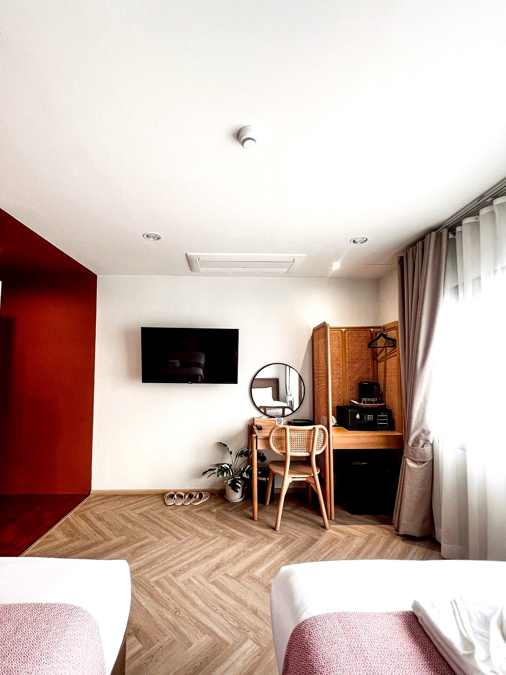 รูปภาพ ห้องพักสไตล์โมเดิร์นมินิมอล ย่านสีลม  Fully Furnished ห้องใหม่ เดินทางสะดวก ไม่ไกลจากBTS สุรศักดิ์ | อพาร์ทเม้นท์ หอพัก ที่พัก ห้องพัก - รูปที่ 22/37