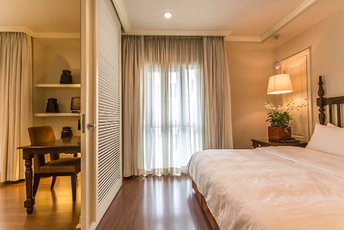 Pictures of Service Apartment in Silom soi Saladaeng, Fully furnished with cleaning service. Close to BTS&MRT. 1/44