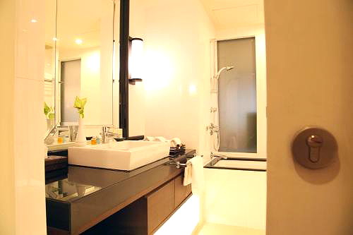 Pictures of Service Apartment in Silom soi Saladaeng, Fully furnished with cleaning service. Close to BTS&MRT. 35/44