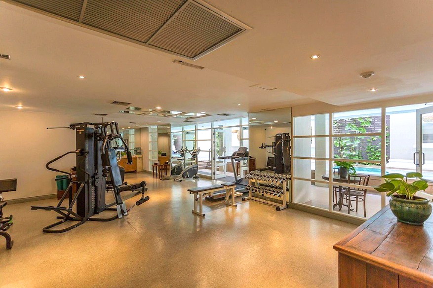 Pictures of Service Apartment in Silom soi Saladaeng, Fully furnished with cleaning service. Close to BTS&MRT. 41/44