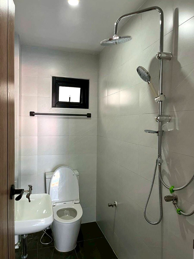 Pictures of Newly Room Opened near Fa Ham Intersection, Chiang Mai, with Doi Suthep views from every room.  16/37