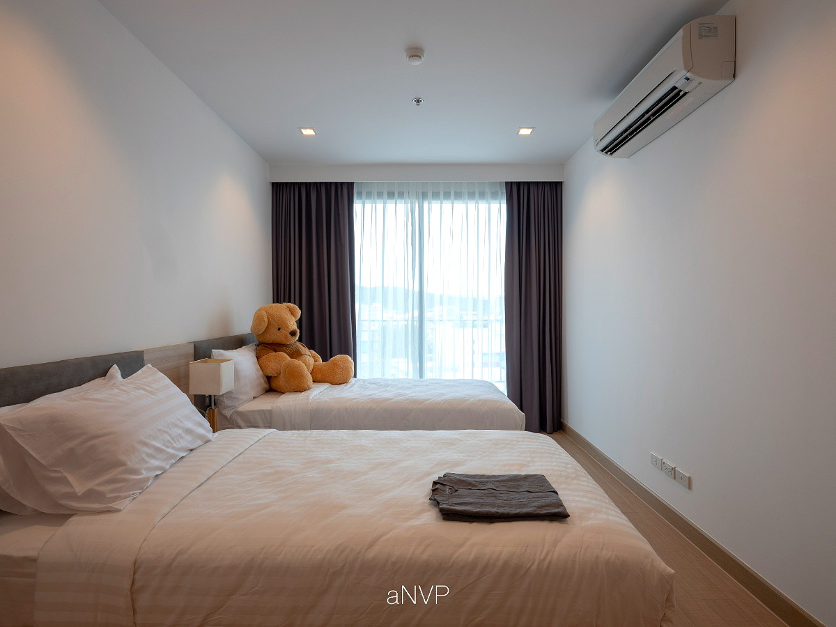 Pictures of Luxury sea-view apartment on Sukhumvit Road, Sriracha, spacious common areas and complete facilities 23/27