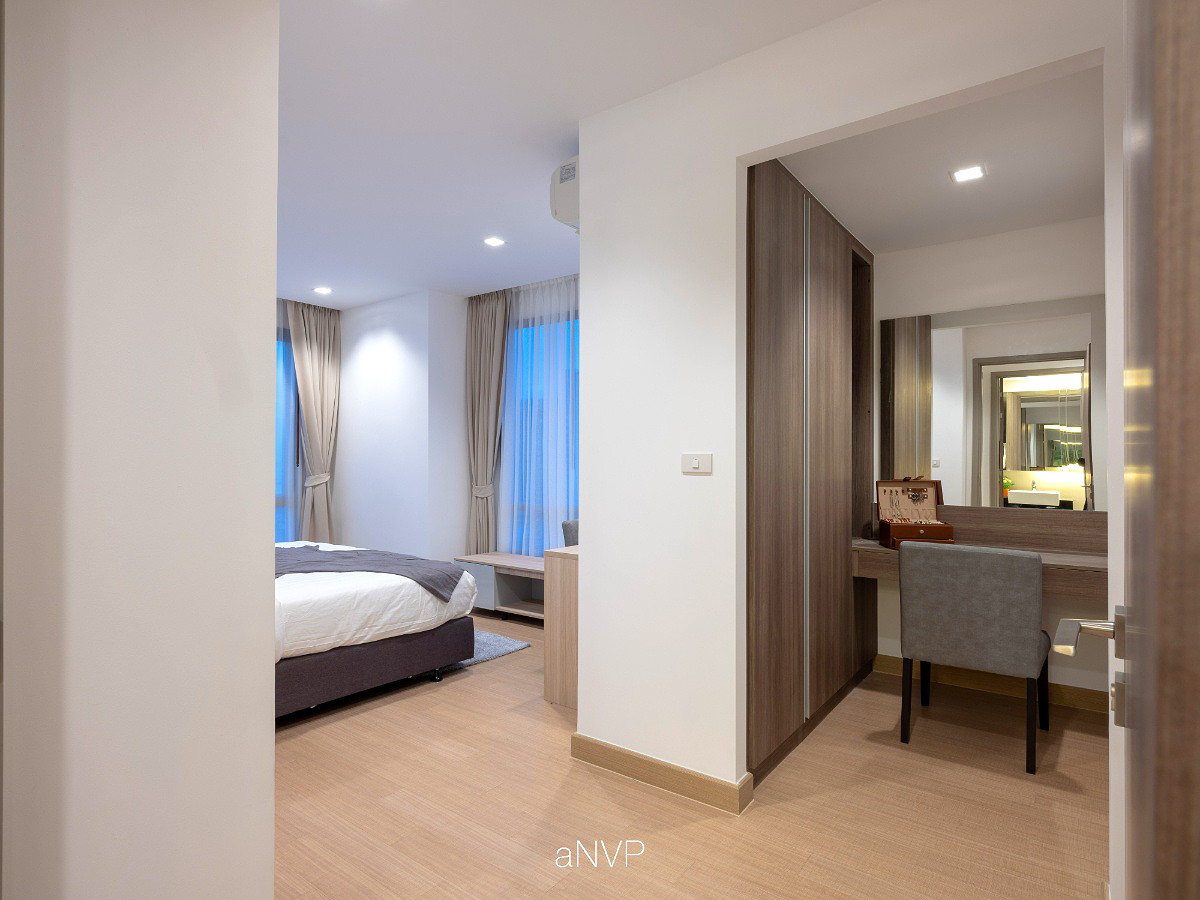 Pictures of Luxury sea-view apartment on Sukhumvit Road, Sriracha, spacious common areas and complete facilities 3/27