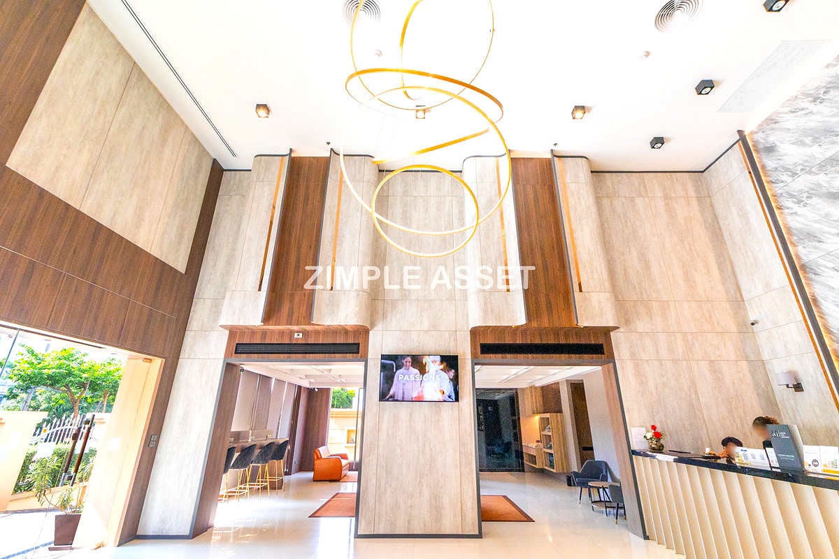 Pictures of Luxury residence in center of Asoke, fully furnished with cleaning service and pet-friendly.  31/52