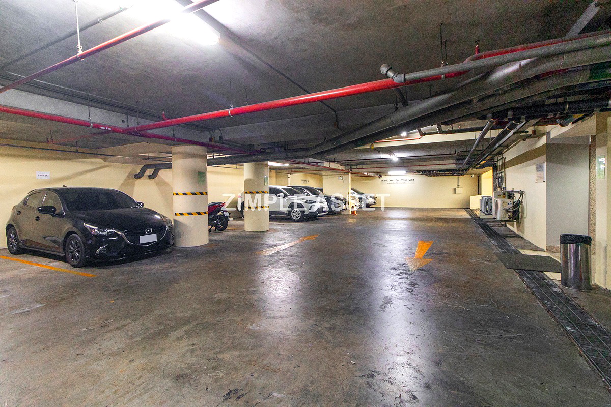 Pictures of Luxury residence in center of Asoke, fully furnished with cleaning service and pet-friendly.  51/52