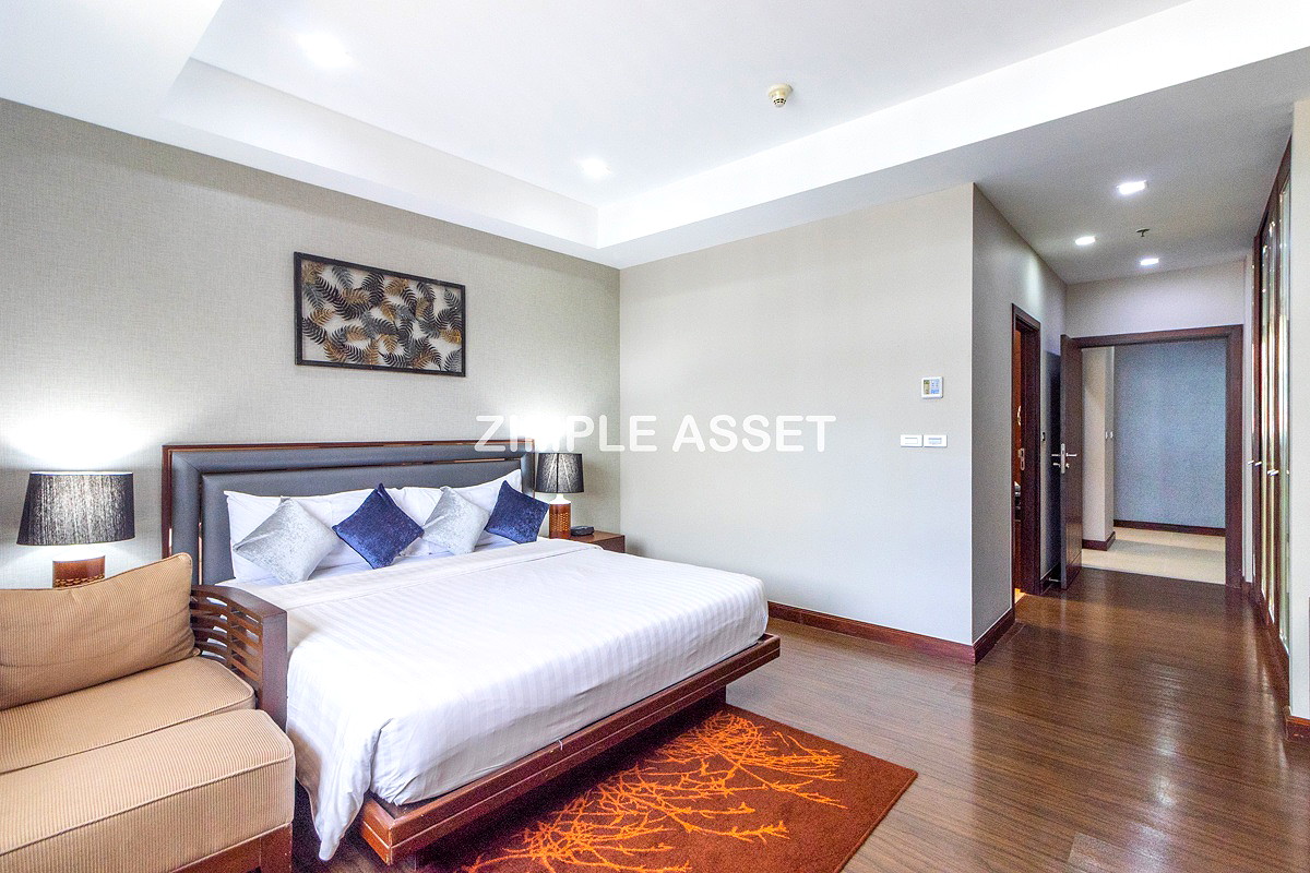 Pictures of Luxury residence in center of Asoke, fully furnished with cleaning service and pet-friendly.  16/52