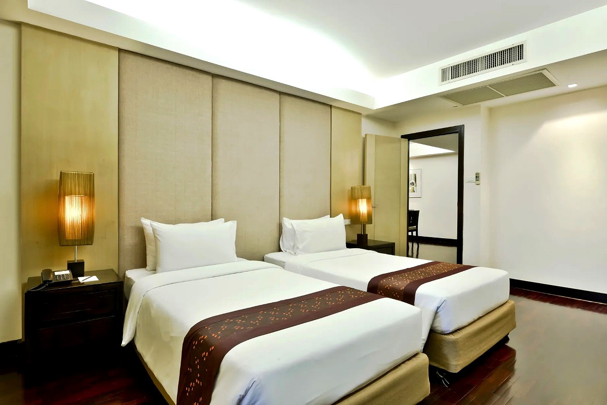 Pictures of Serviced apartment with full facilities in Soi Phaholyothin 3, near BTS Sanam Pao.  42/65