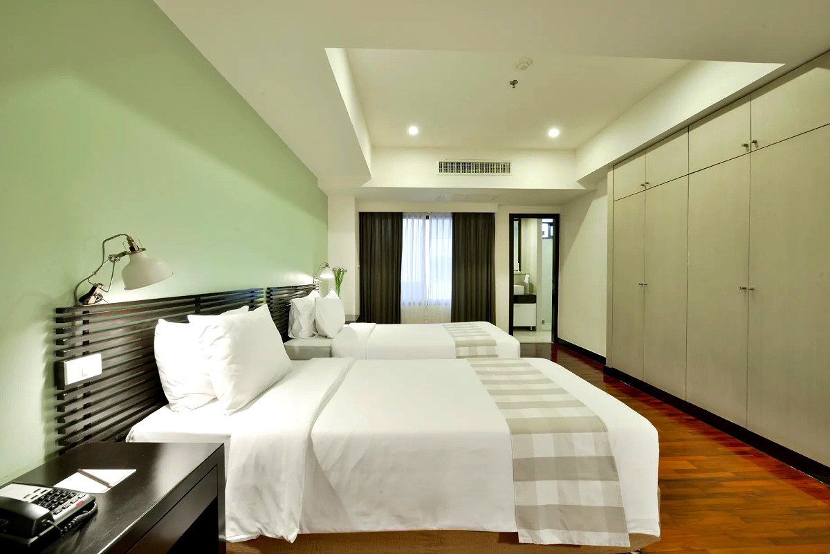 Pictures of Serviced apartment with full facilities in Soi Phaholyothin 3, near BTS Sanam Pao.  26/65