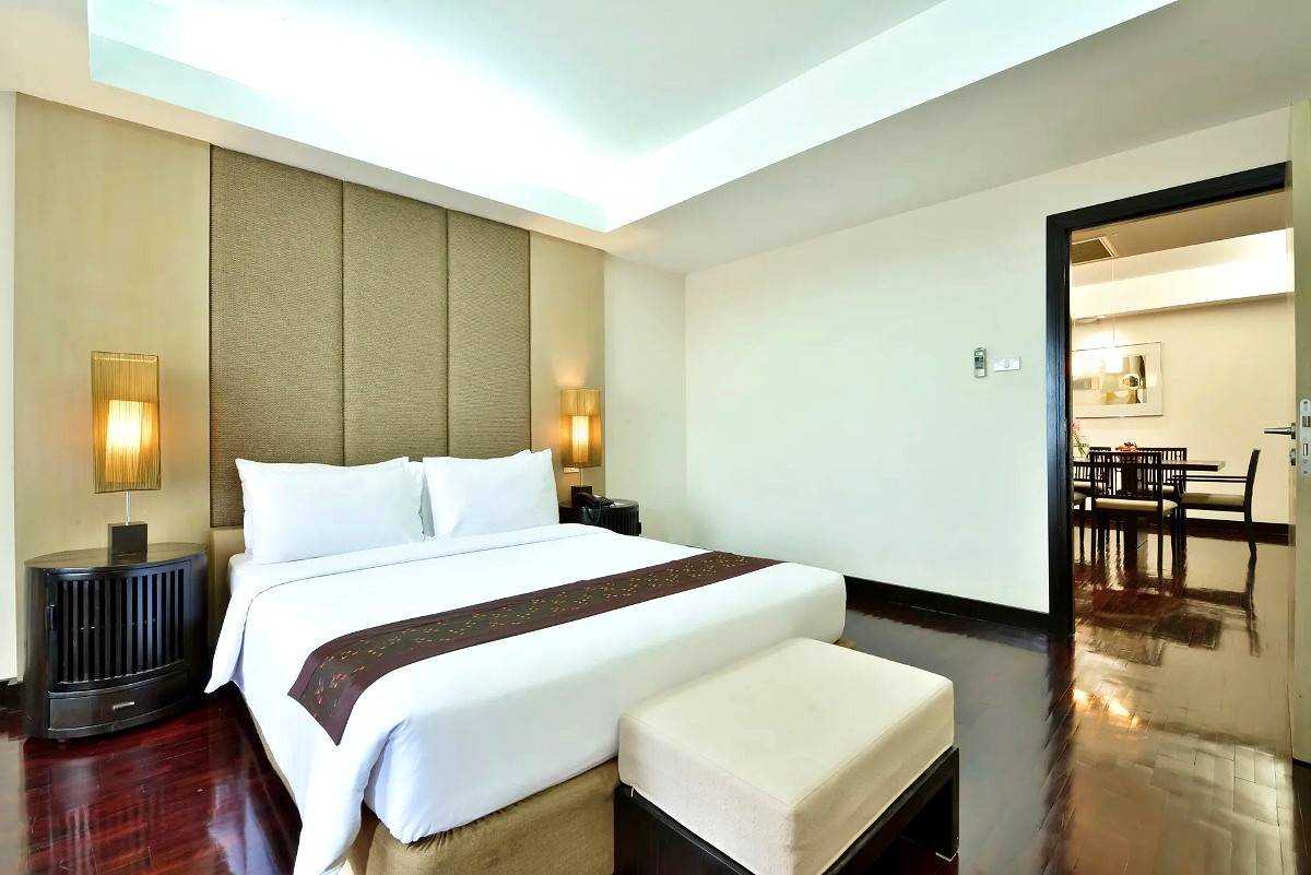 Pictures of Serviced apartment with full facilities in Soi Phaholyothin 3, near BTS Sanam Pao.  45/65