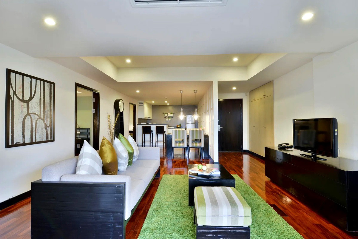 Pictures of Serviced apartment with full facilities in Soi Phaholyothin 3, near BTS Sanam Pao.  28/65