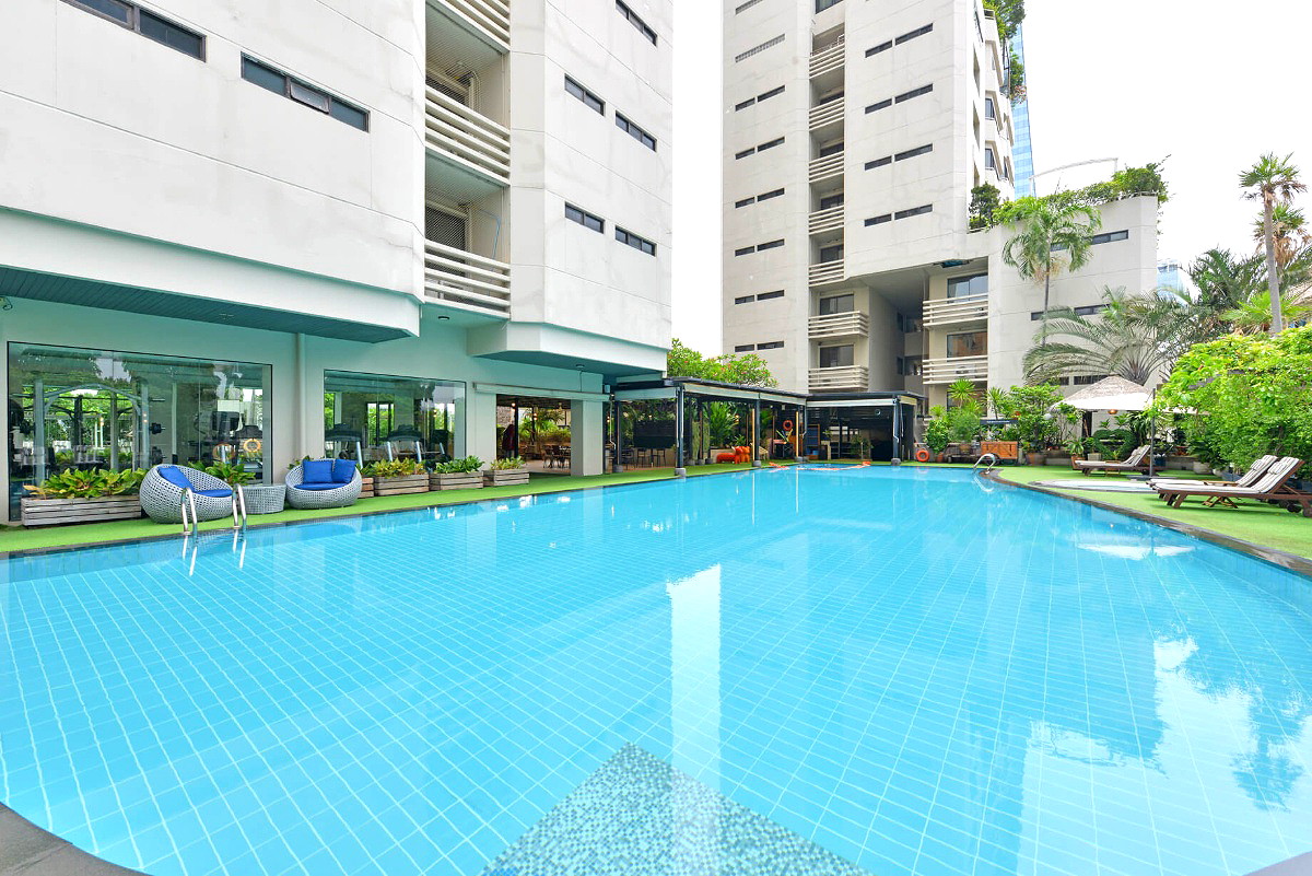 Pictures of Serviced apartment with full facilities in Soi Phaholyothin 3, near BTS Sanam Pao.  64/65