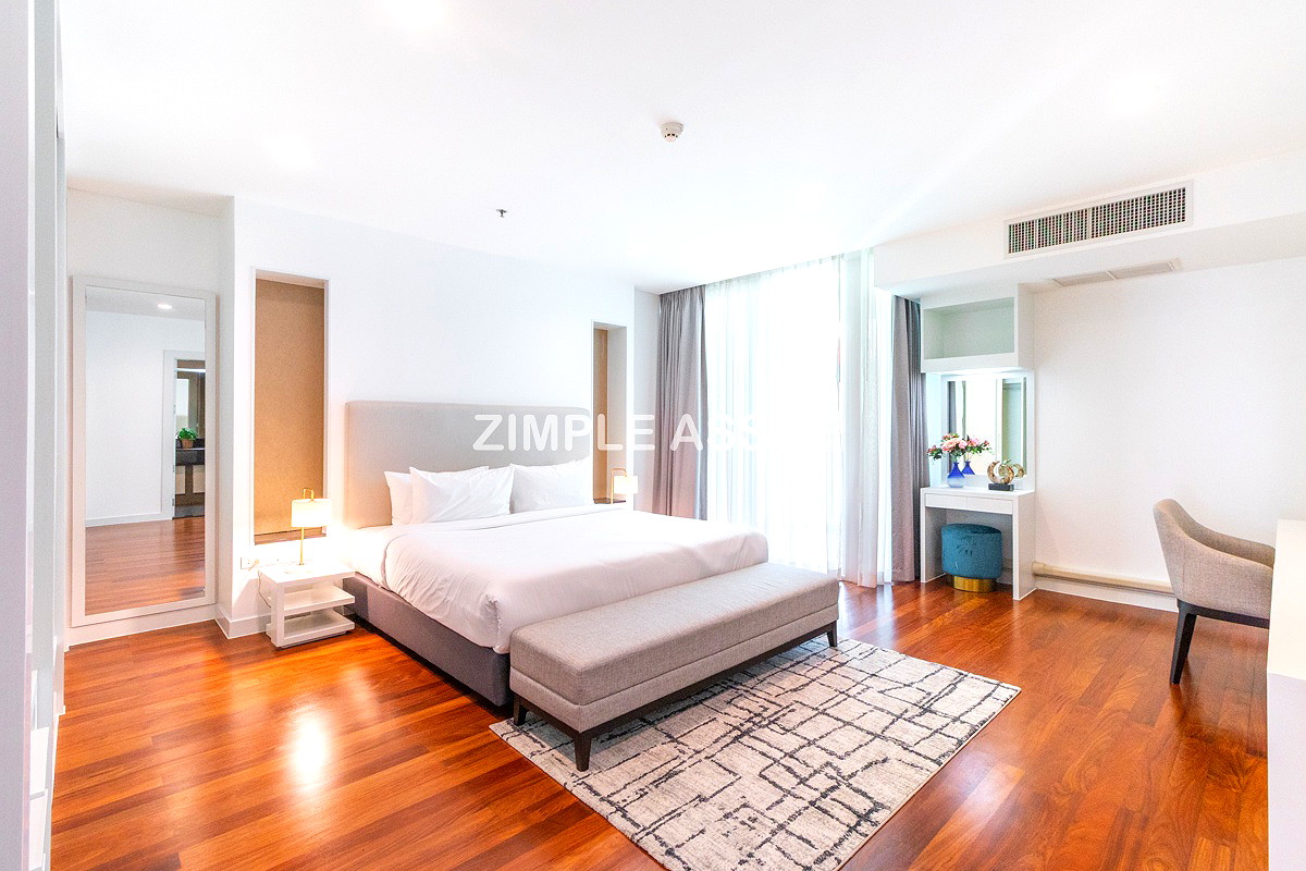 Pictures of Spacious Pet-Friendly Apartment in the Center of Ekkamai Fully furnished, near BTS Thong Lo. 14/65