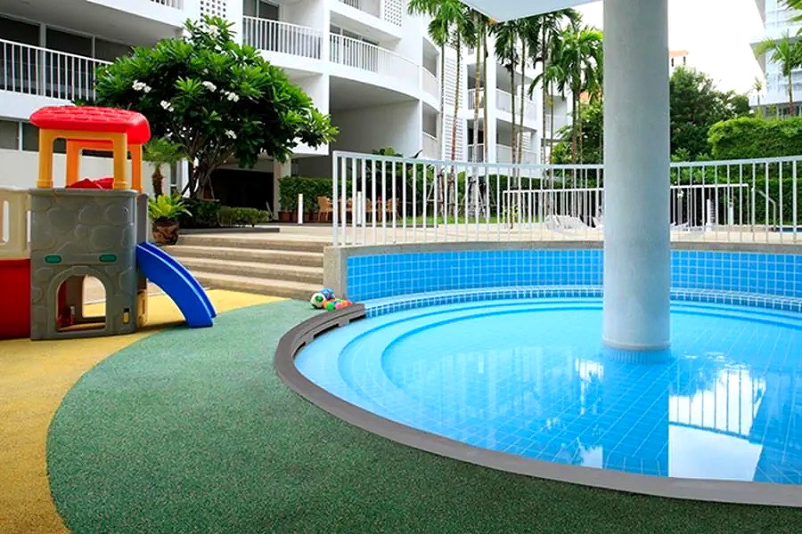 Pictures of Spacious Pet-Friendly Apartment in the Center of Ekkamai Fully furnished, near BTS Thong Lo. 65/65
