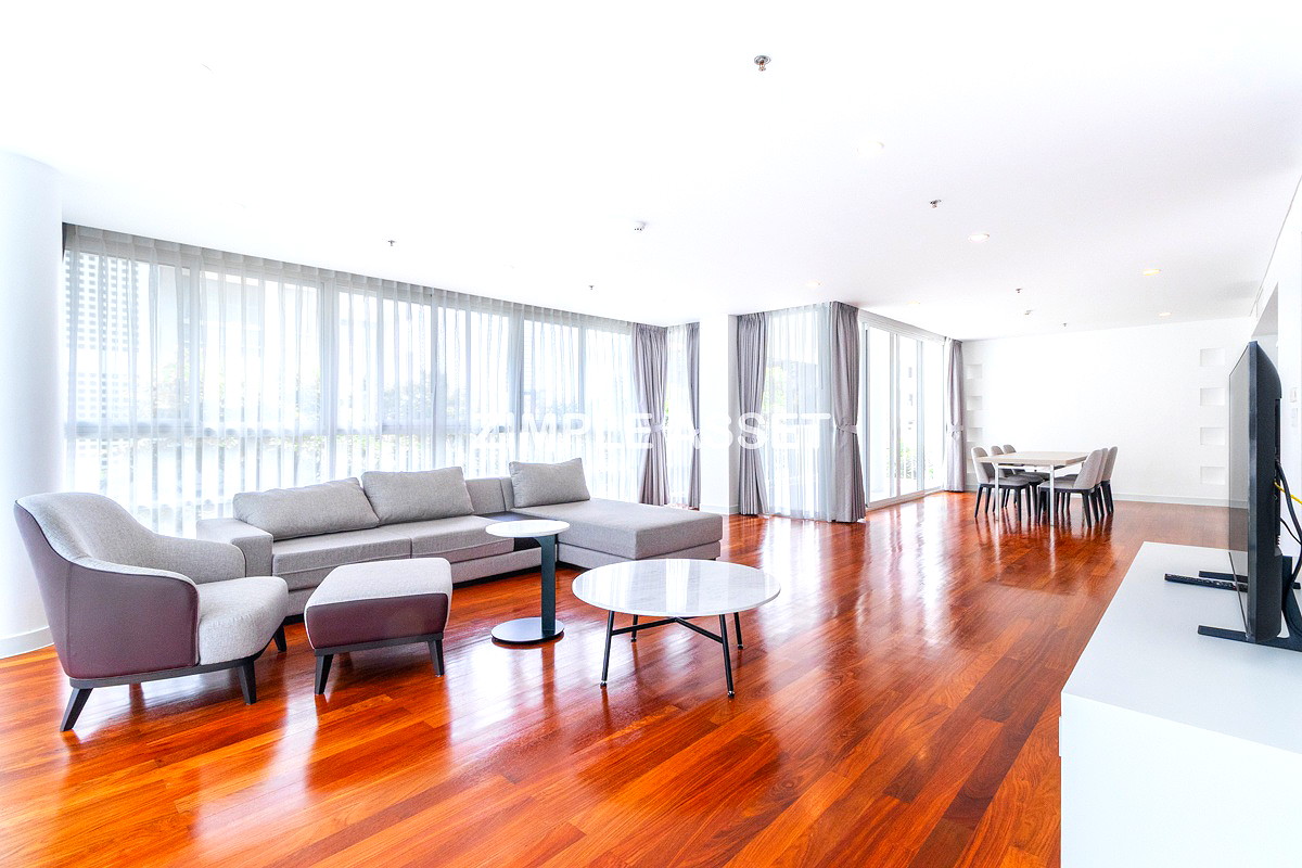 Pictures of Spacious Pet-Friendly Apartment in the Center of Ekkamai Fully furnished, near BTS Thong Lo. 35/65