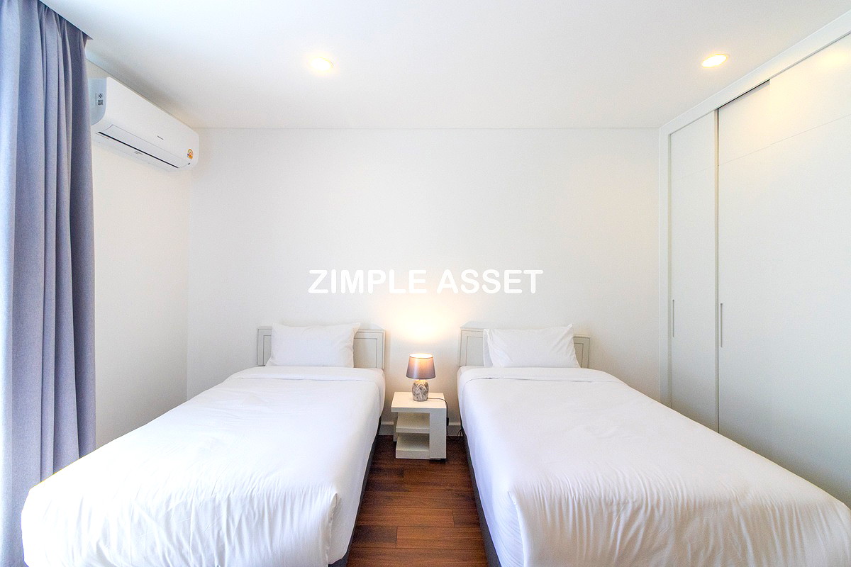 Pictures of Spacious Pet-Friendly Apartment in the Center of Ekkamai Fully furnished, near BTS Thong Lo. 22/65