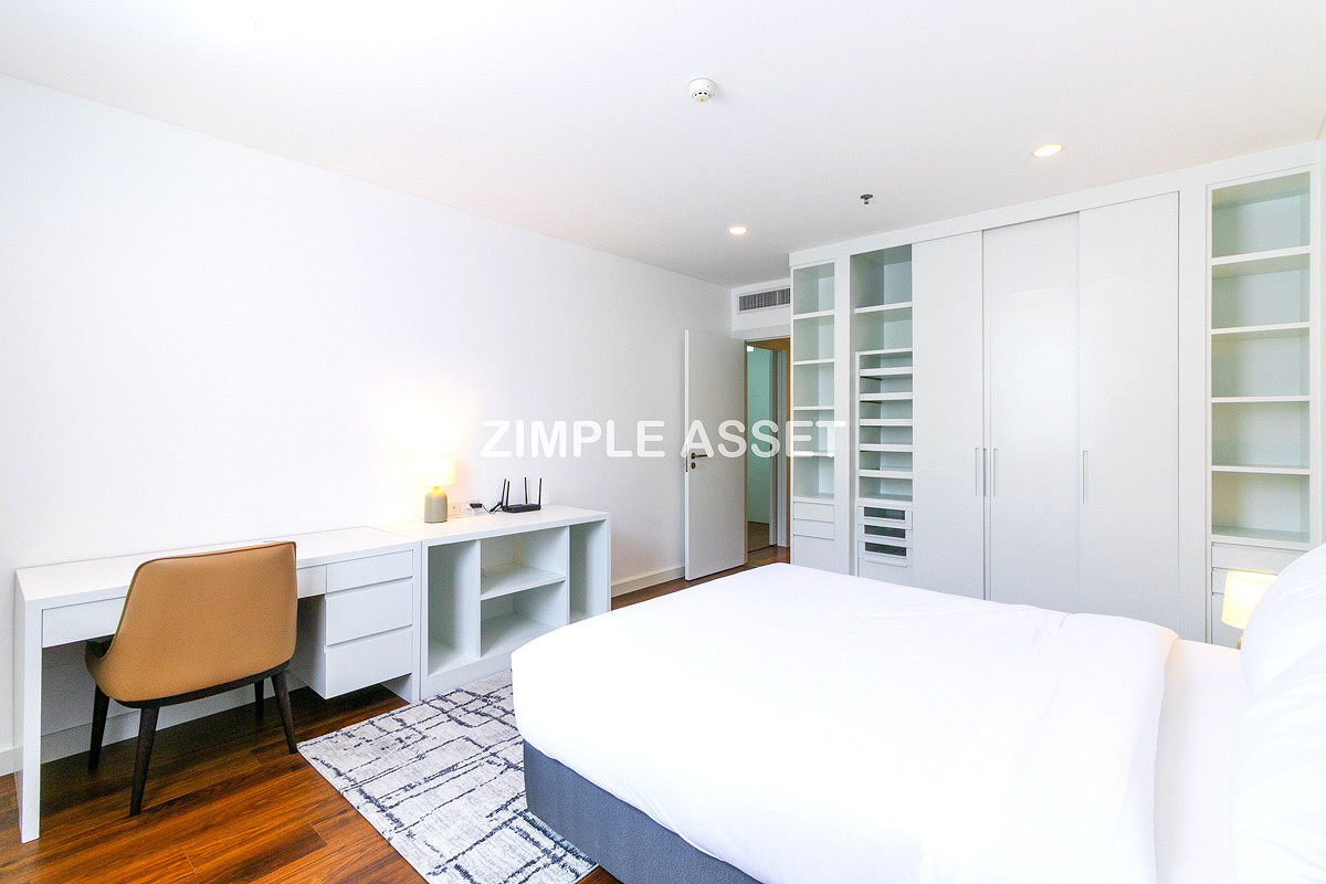 Pictures of Spacious Pet-Friendly Apartment in the Center of Ekkamai Fully furnished, near BTS Thong Lo. 26/65