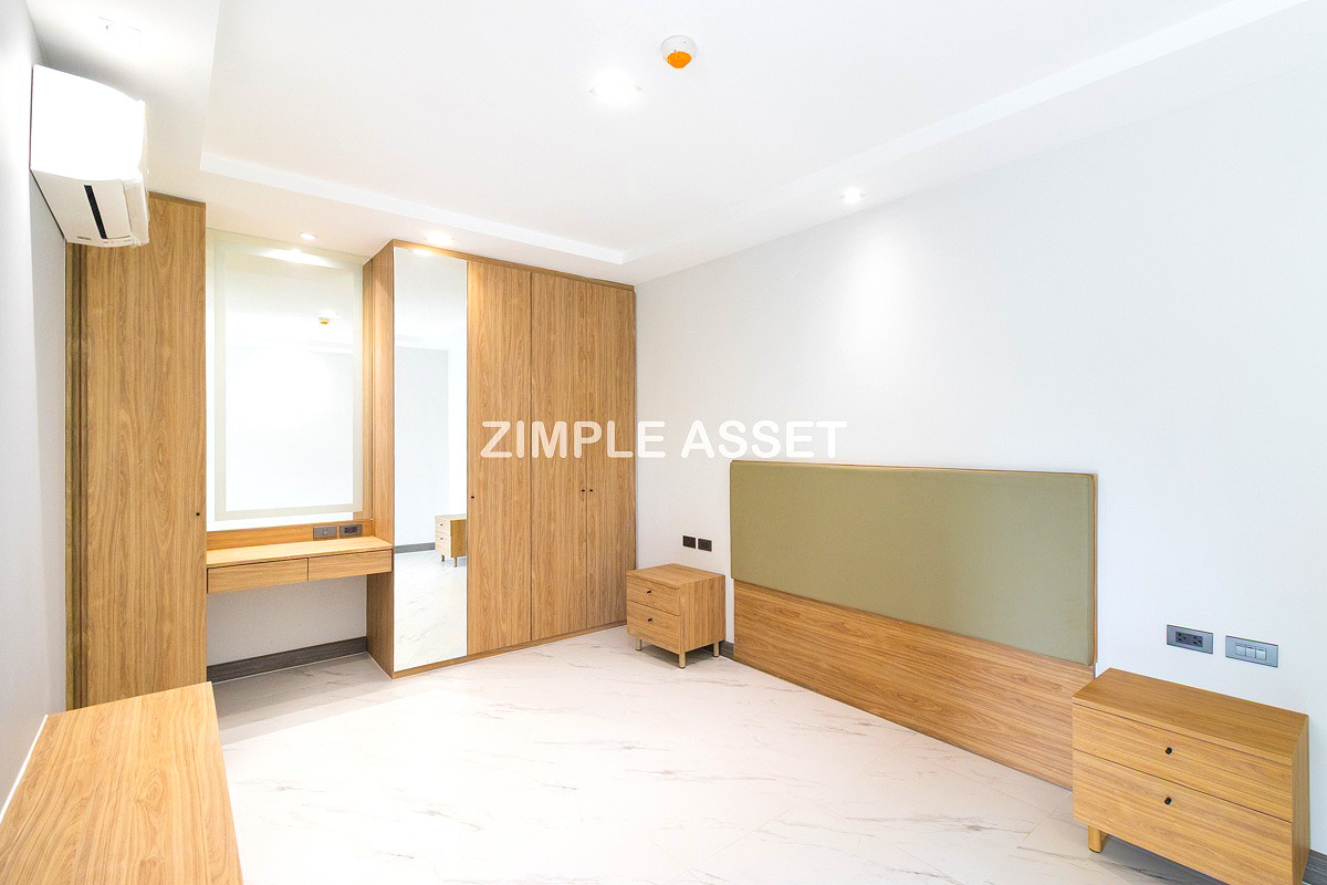 Pictures of Newly Renovated Modern Residence in Sukhumvit 13. Enjoy convenient access to the BTS. Pet Friendly 34/77