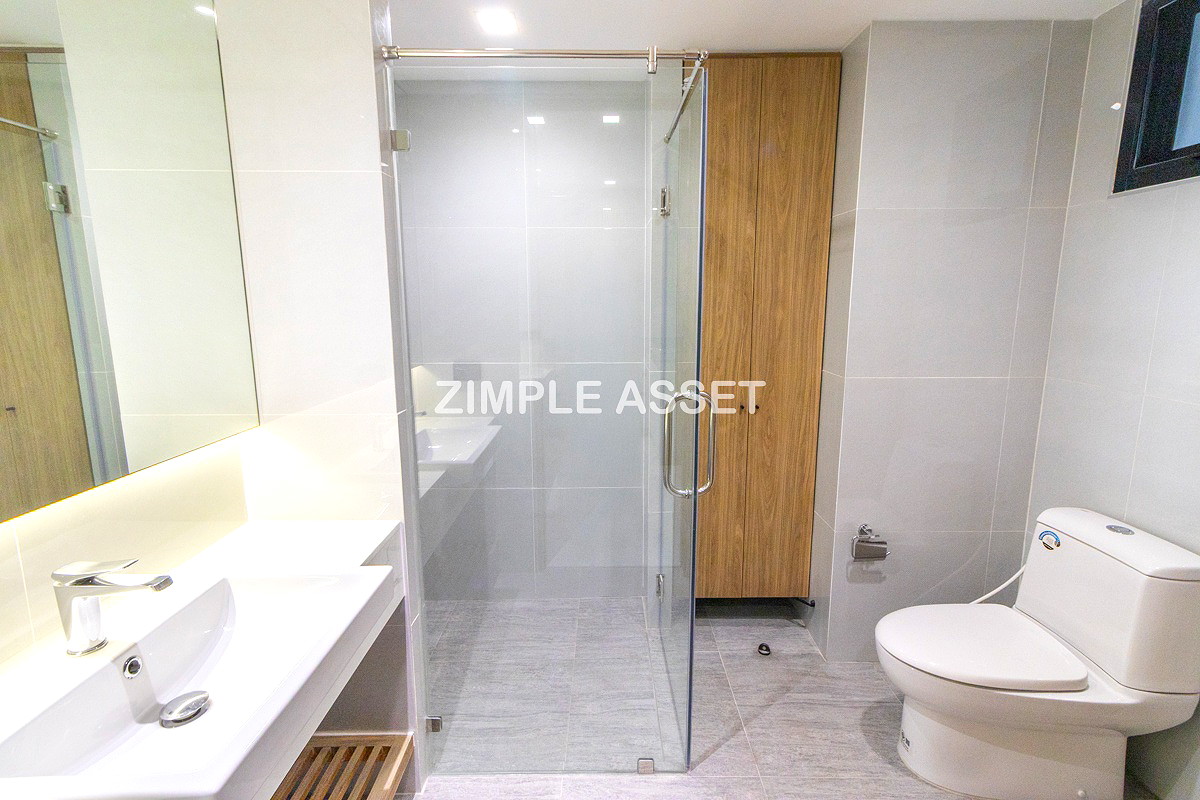 Pictures of Newly Renovated Modern Residence in Sukhumvit 13. Enjoy convenient access to the BTS. Pet Friendly 32/77