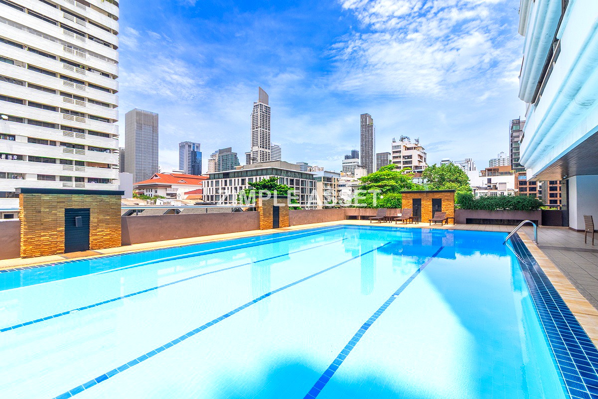 Pictures of Newly Renovated Modern Residence in Sukhumvit 13. Enjoy convenient access to the BTS. Pet Friendly 63/77