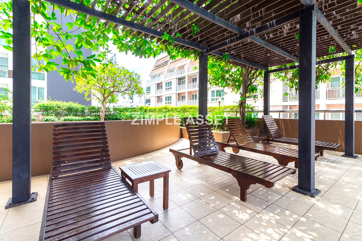 Pictures of Newly Renovated Modern Residence in Sukhumvit 13. Enjoy convenient access to the BTS. Pet Friendly 67/77