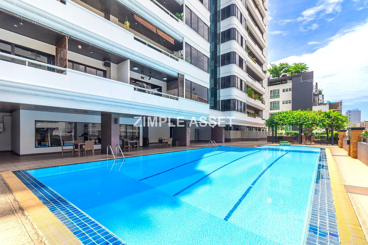 Pictures of Newly Renovated Modern Residence in Sukhumvit 13. Enjoy convenient access to the BTS. Pet Friendly 64/77
