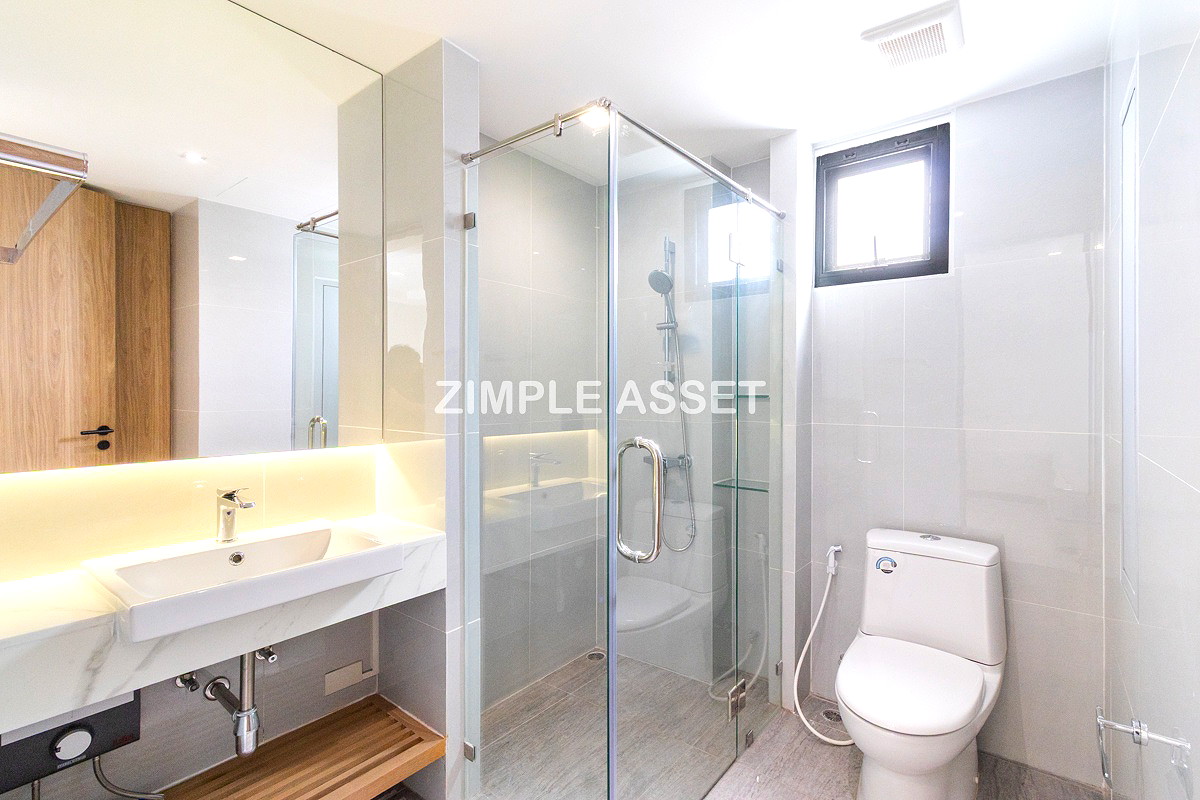 Pictures of Newly Renovated Modern Residence in Sukhumvit 13. Enjoy convenient access to the BTS. Pet Friendly 44/77