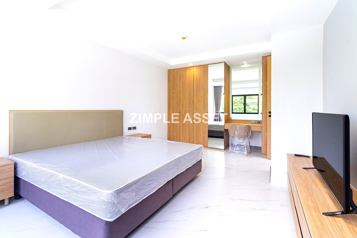 Pictures of Newly Renovated Modern Residence in Sukhumvit 13. Enjoy convenient access to the BTS. Pet Friendly 21/77