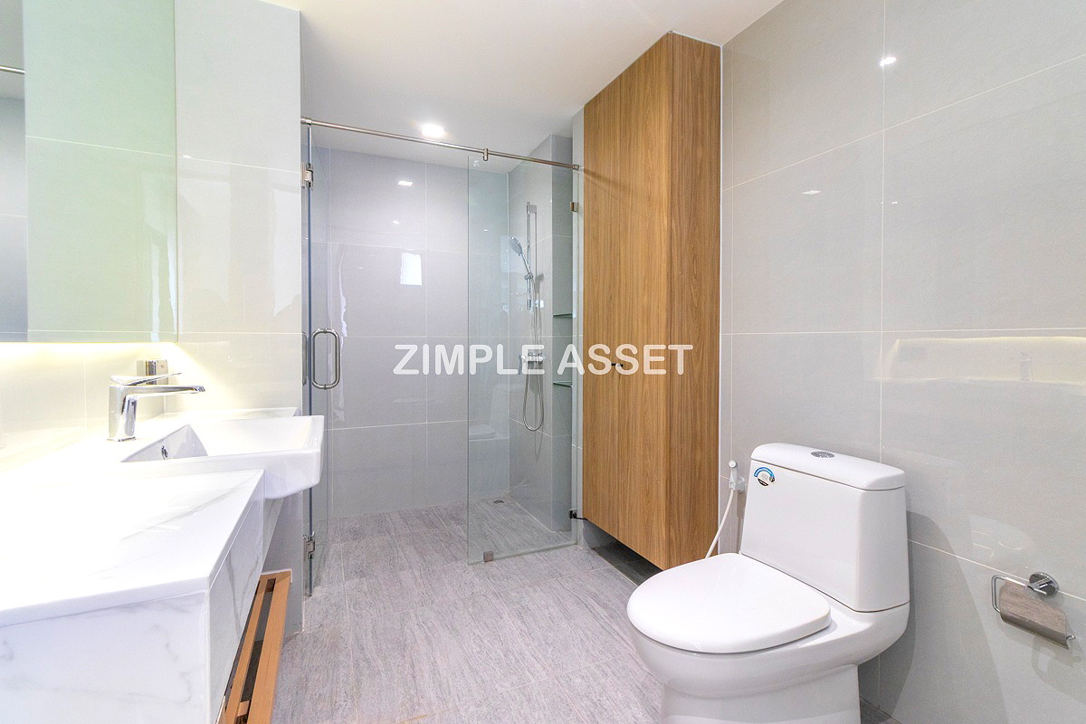 Pictures of Newly Renovated Modern Residence in Sukhumvit 13. Enjoy convenient access to the BTS. Pet Friendly 42/77