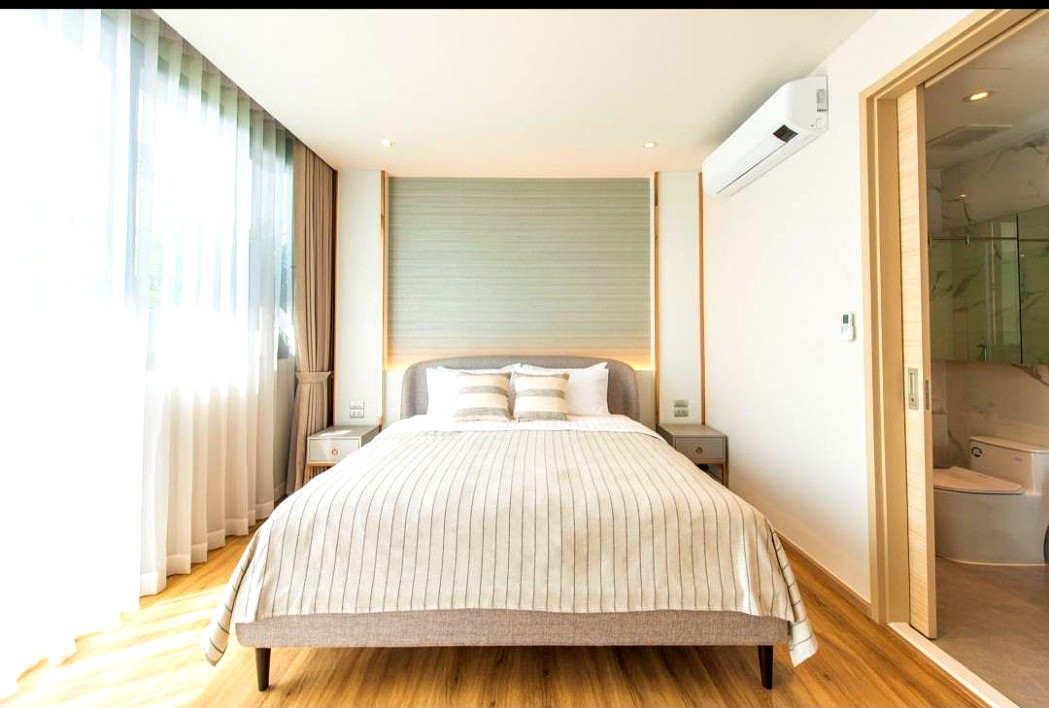Pictures of Residence in Bearing Rd, Near Satit Phatthan. Modern-style, fully furnished with pool and fitness. 27/49