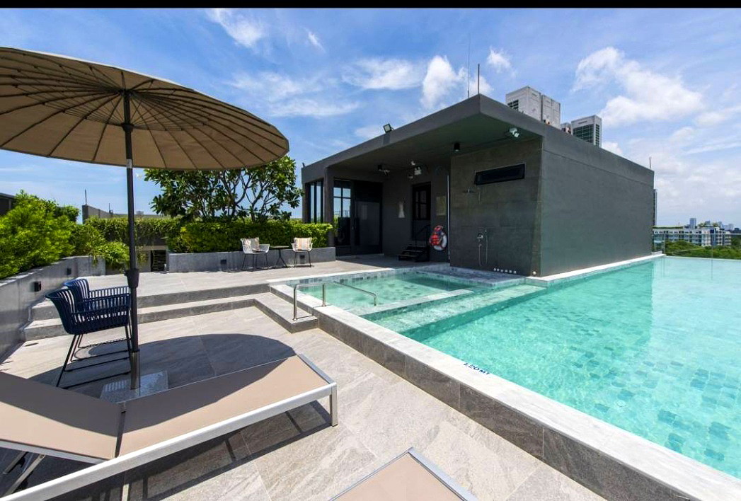 Pictures of Residence in Bearing Rd, Near Satit Phatthan. Modern-style, fully furnished with pool and fitness. 45/49