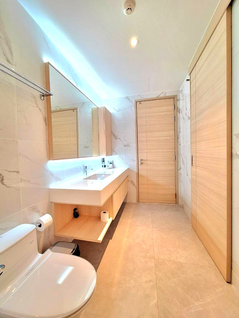 Pictures of Residence in Bearing Rd, Near Satit Phatthan. Modern-style, fully furnished with pool and fitness. 11/49