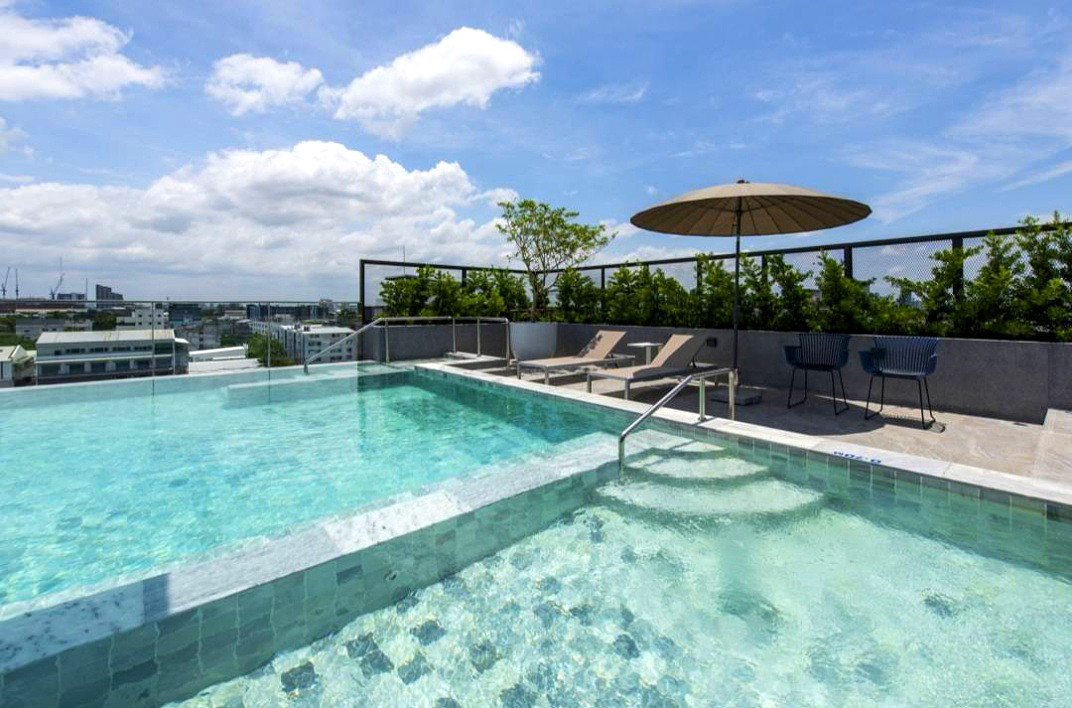 Pictures of Residence in Bearing Rd, Near Satit Phatthan. Modern-style, fully furnished with pool and fitness. 47/49