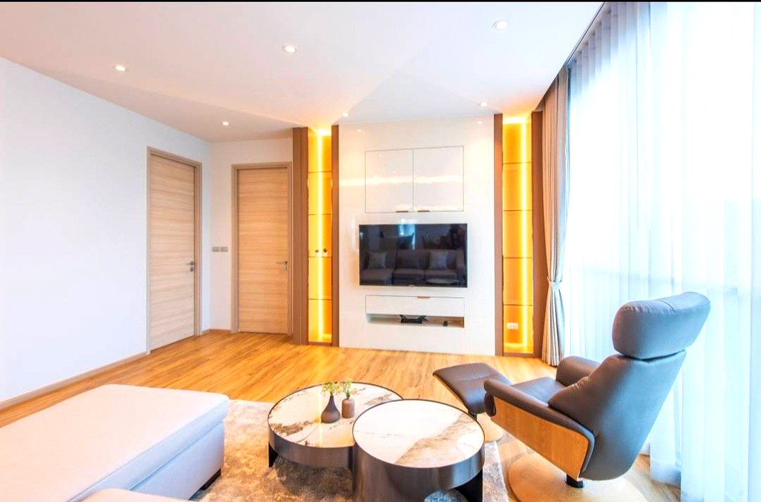 Pictures of Residence in Bearing Rd, Near Satit Phatthan. Modern-style, fully furnished with pool and fitness. 29/49