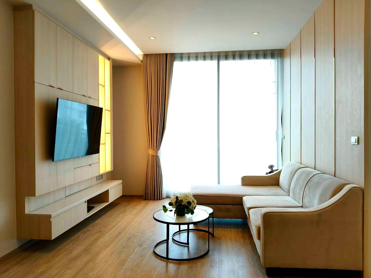 Pictures of Residence in Bearing Rd, Near Satit Phatthan. Modern-style, fully furnished with pool and fitness. 16/49