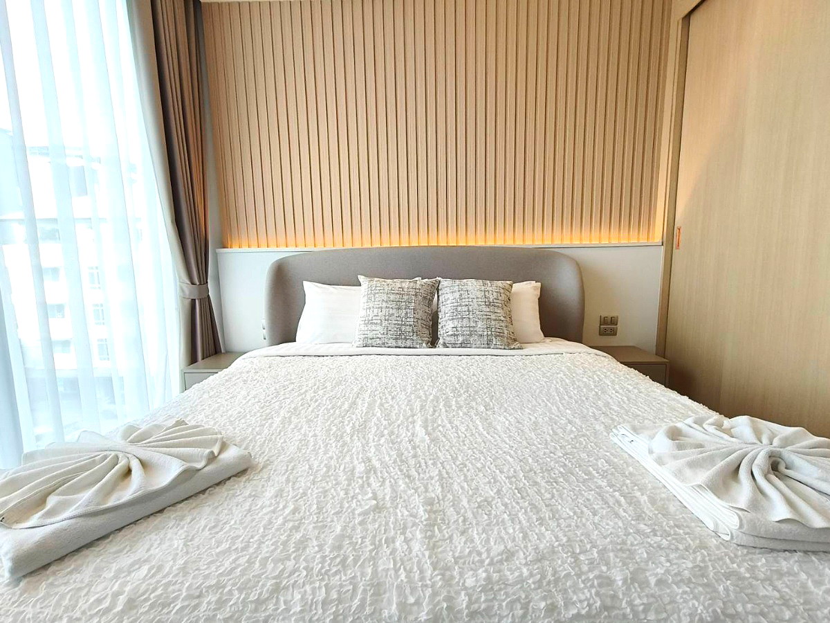 Pictures of Residence in Bearing Rd, Near Satit Phatthan. Modern-style, fully furnished with pool and fitness. 19/49