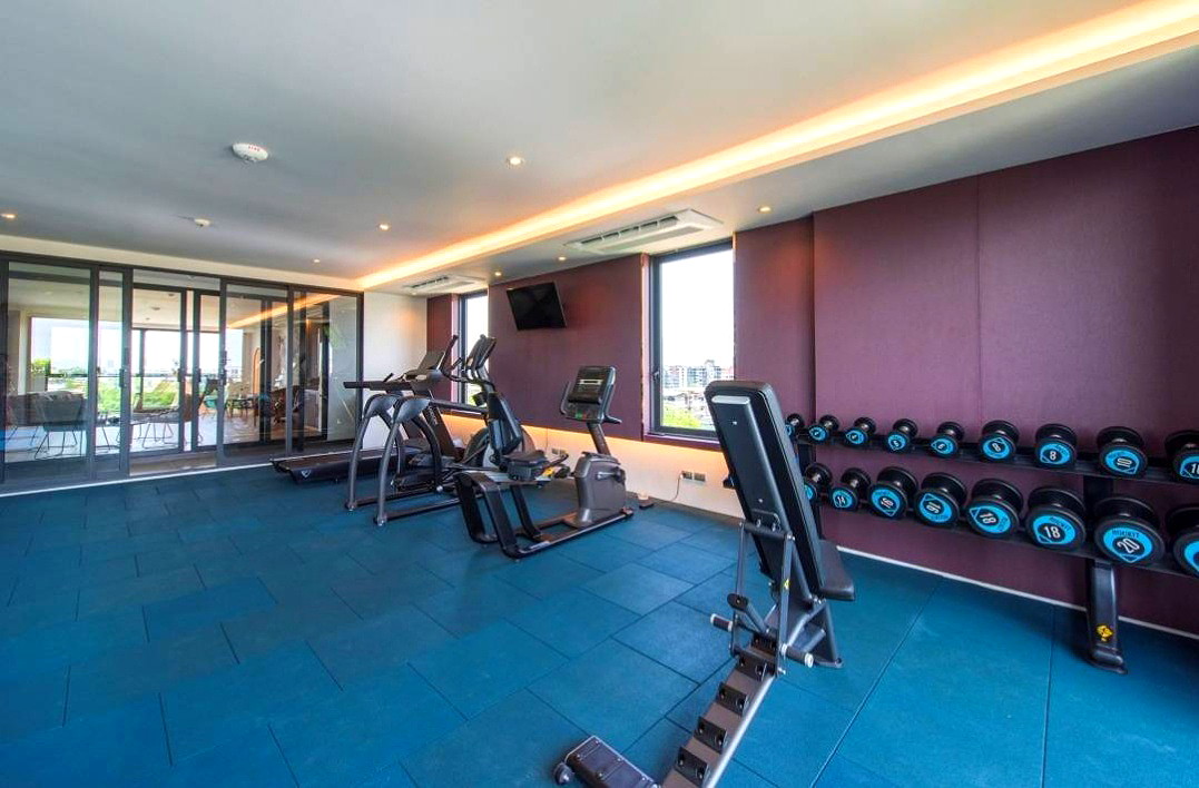 Pictures of Residence in Bearing Rd, Near Satit Phatthan. Modern-style, fully furnished with pool and fitness. 42/49