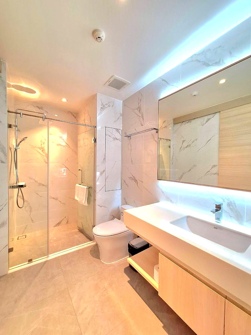 Pictures of Residence in Bearing Rd, Near Satit Phatthan. Modern-style, fully furnished with pool and fitness. 10/49