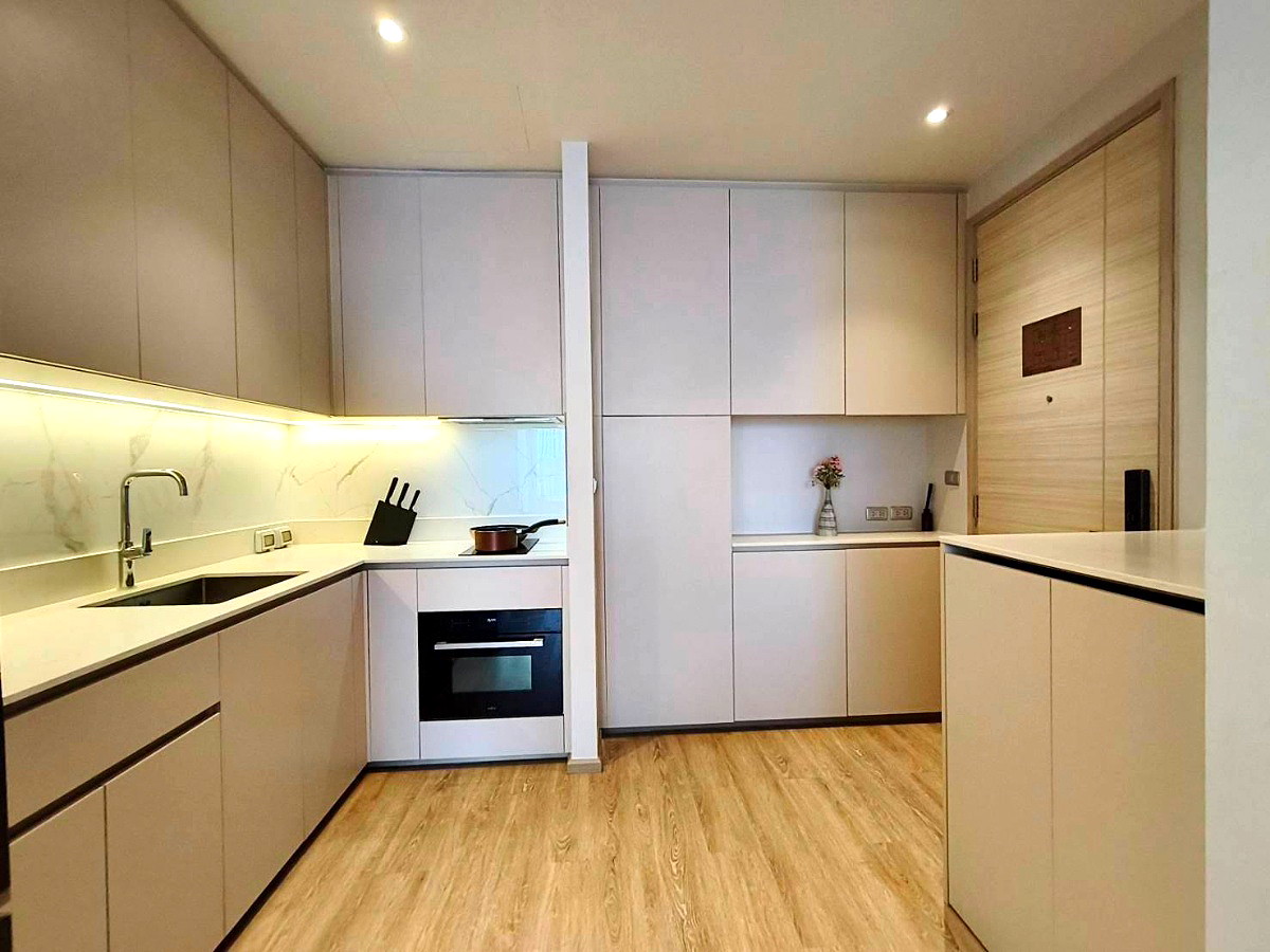 Pictures of Residence in Bearing Rd, Near Satit Phatthan. Modern-style, fully furnished with pool and fitness. 20/49