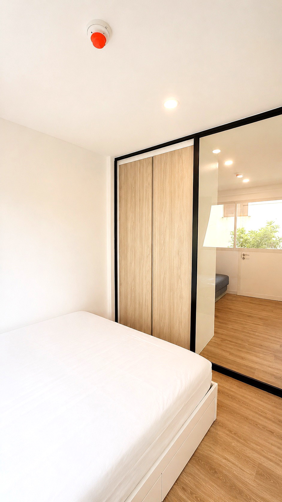 Pictures of Newly furnished room, conveniently located near BTS & MRT Samrong Station  just one stop to Siam.  10/15