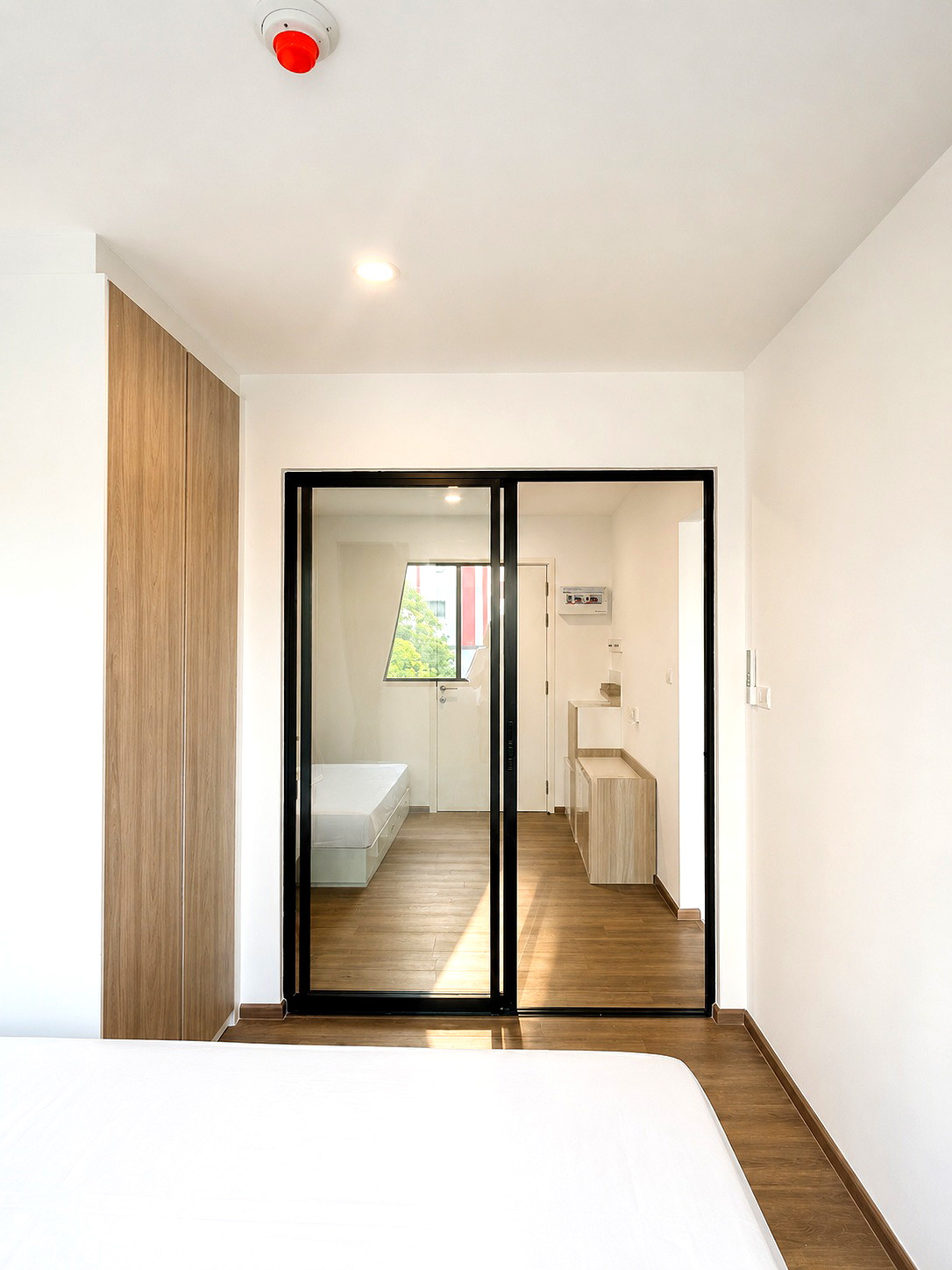 Pictures of Newly furnished room, conveniently located near BTS & MRT Samrong Station  just one stop to Siam.  5/15